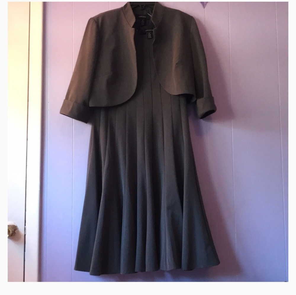 R&M Richards mother of the bride two piece set